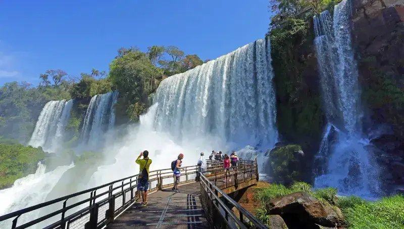 Traslado privado a las Cataratas del Iguazú lado argentino