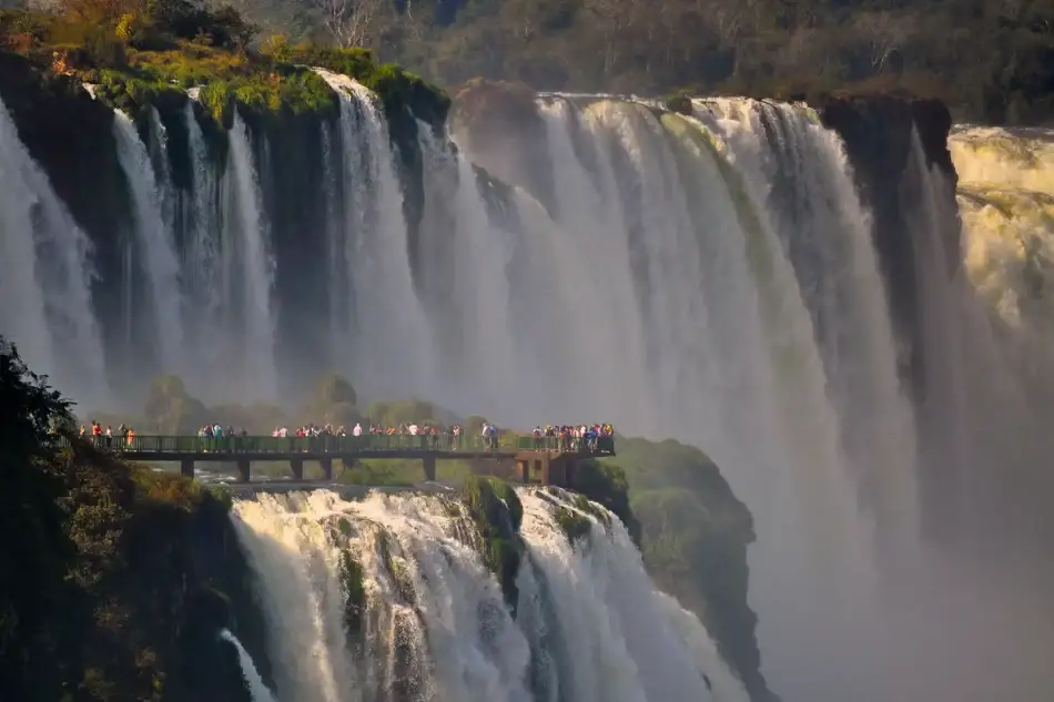 Traslado privado a las Cataratas del lado brasileno desde Puerto Iguazu