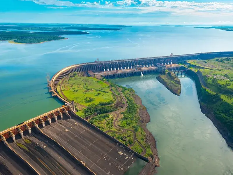 Traslado privado a la represa Itaipu desde Puerto Iguazu